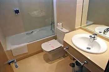U Ogalia Hotell 2*
